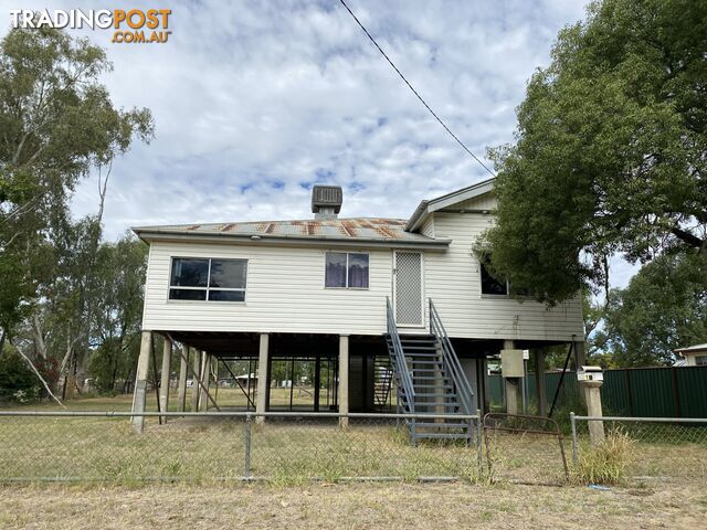 10 Liverpool Street MITCHELL QLD 4465