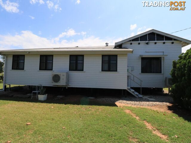 37 Russell Street WALLUMBILLA QLD 4428