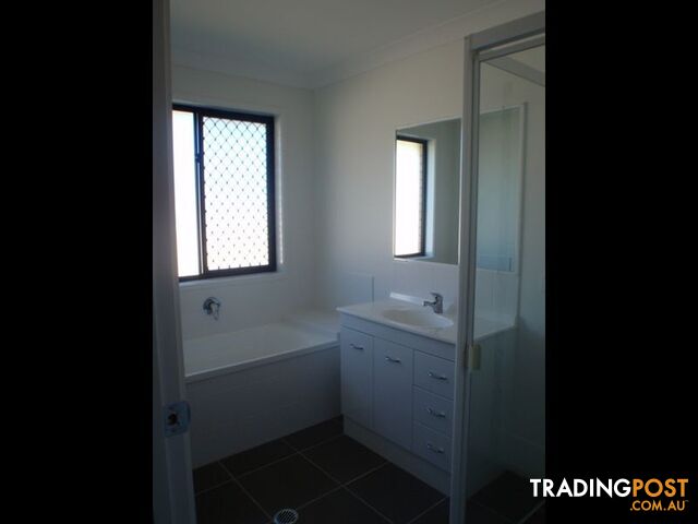 17 Edna Street ROMA QLD 4455