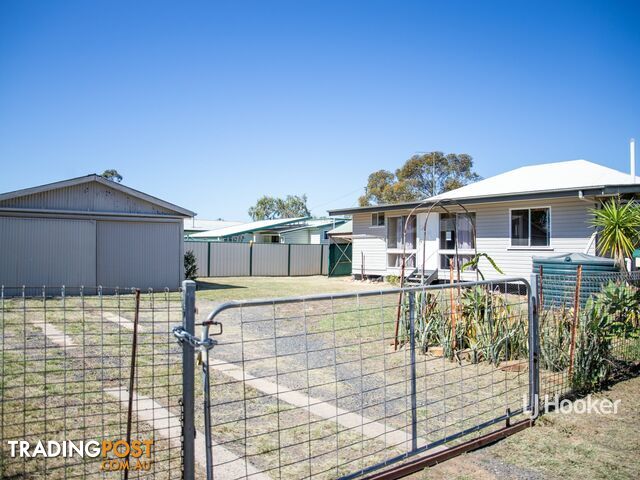 55 Raglan Street ROMA QLD 4455