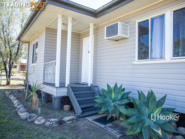 55 Raglan Street ROMA QLD 4455