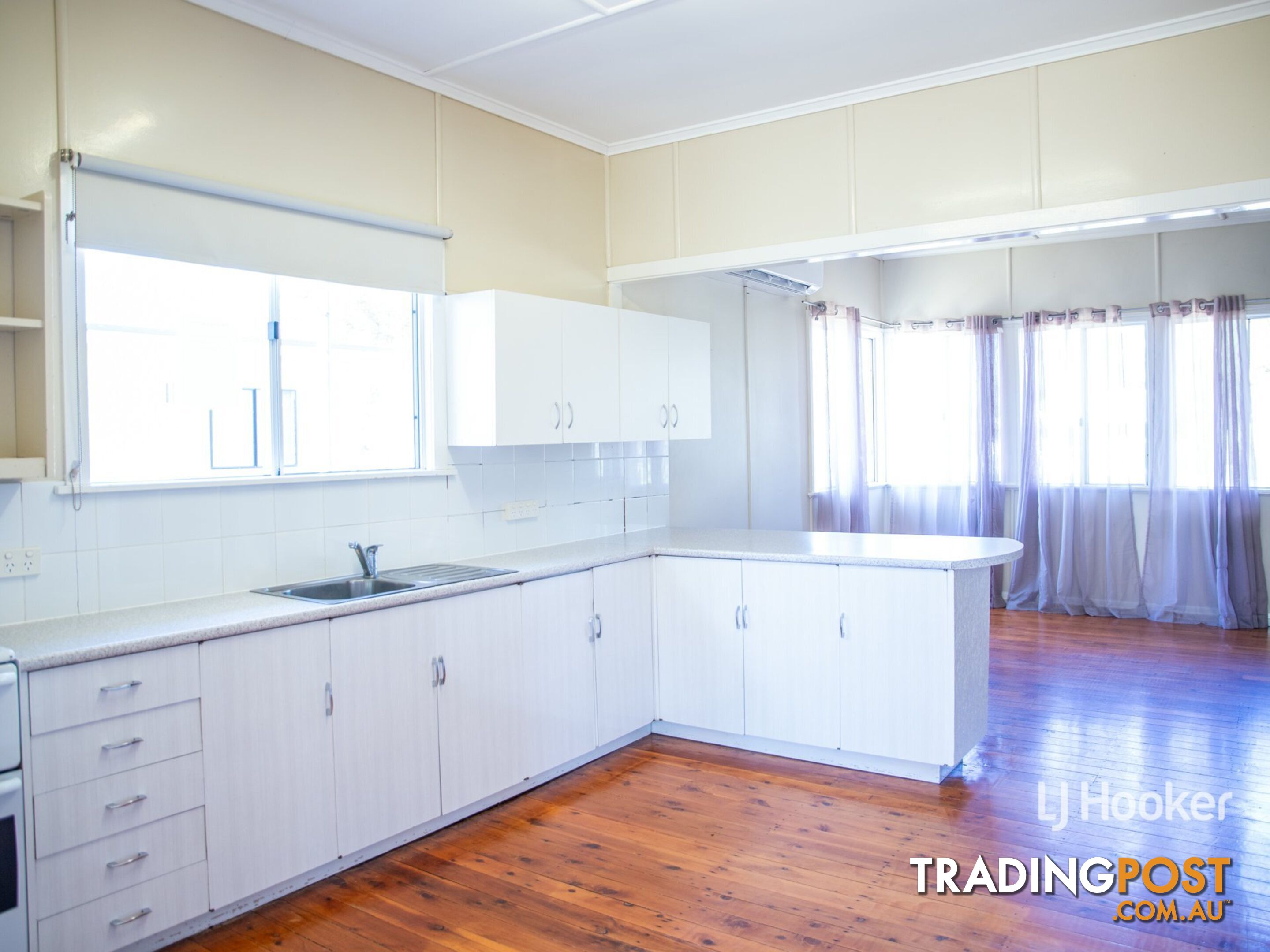 55 Raglan Street ROMA QLD 4455