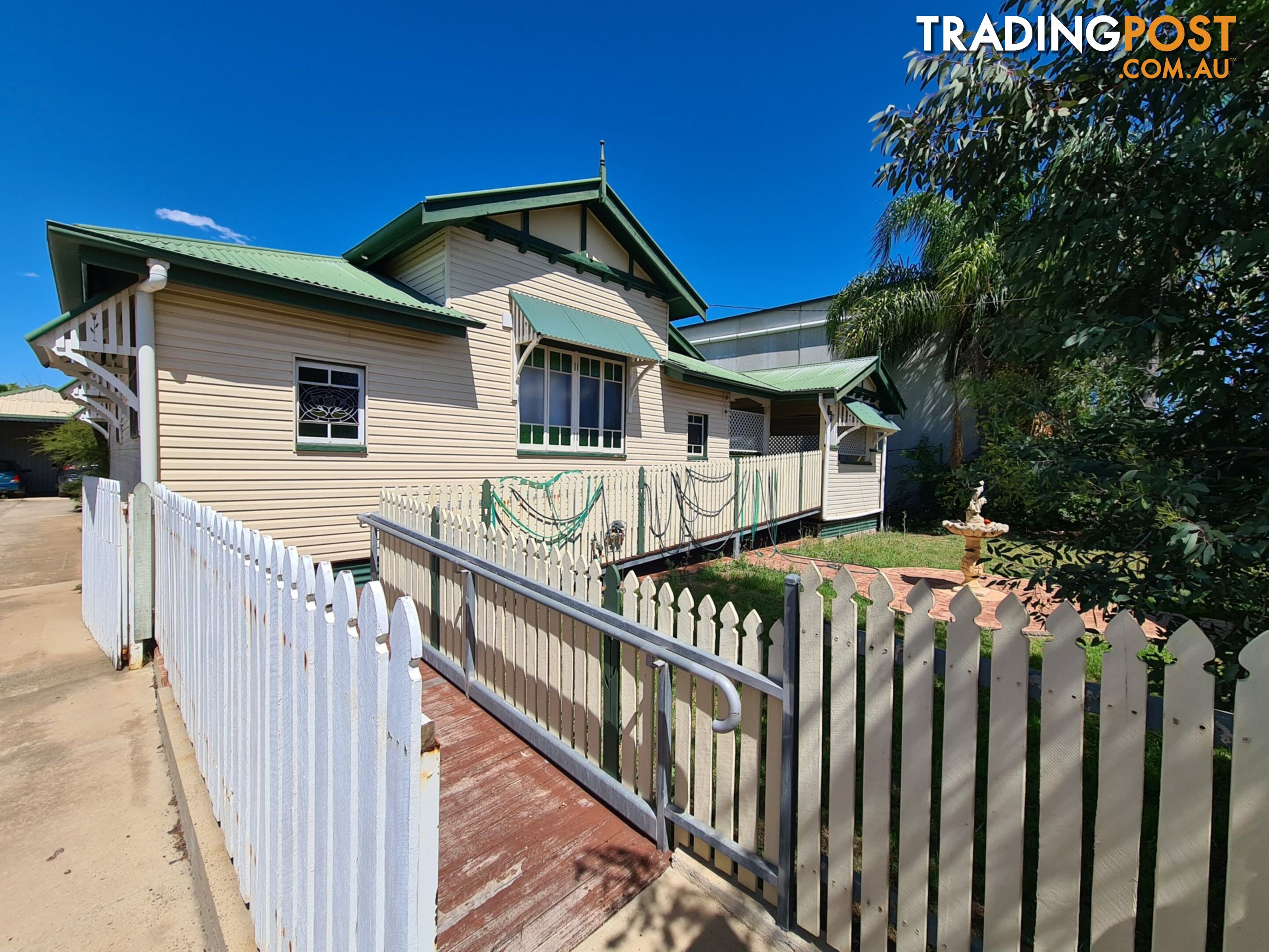 52 Hawthorne Street ROMA QLD 4455