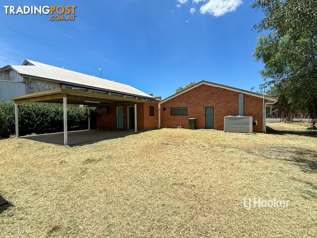 41 Cambridge street MITCHELL QLD 4465