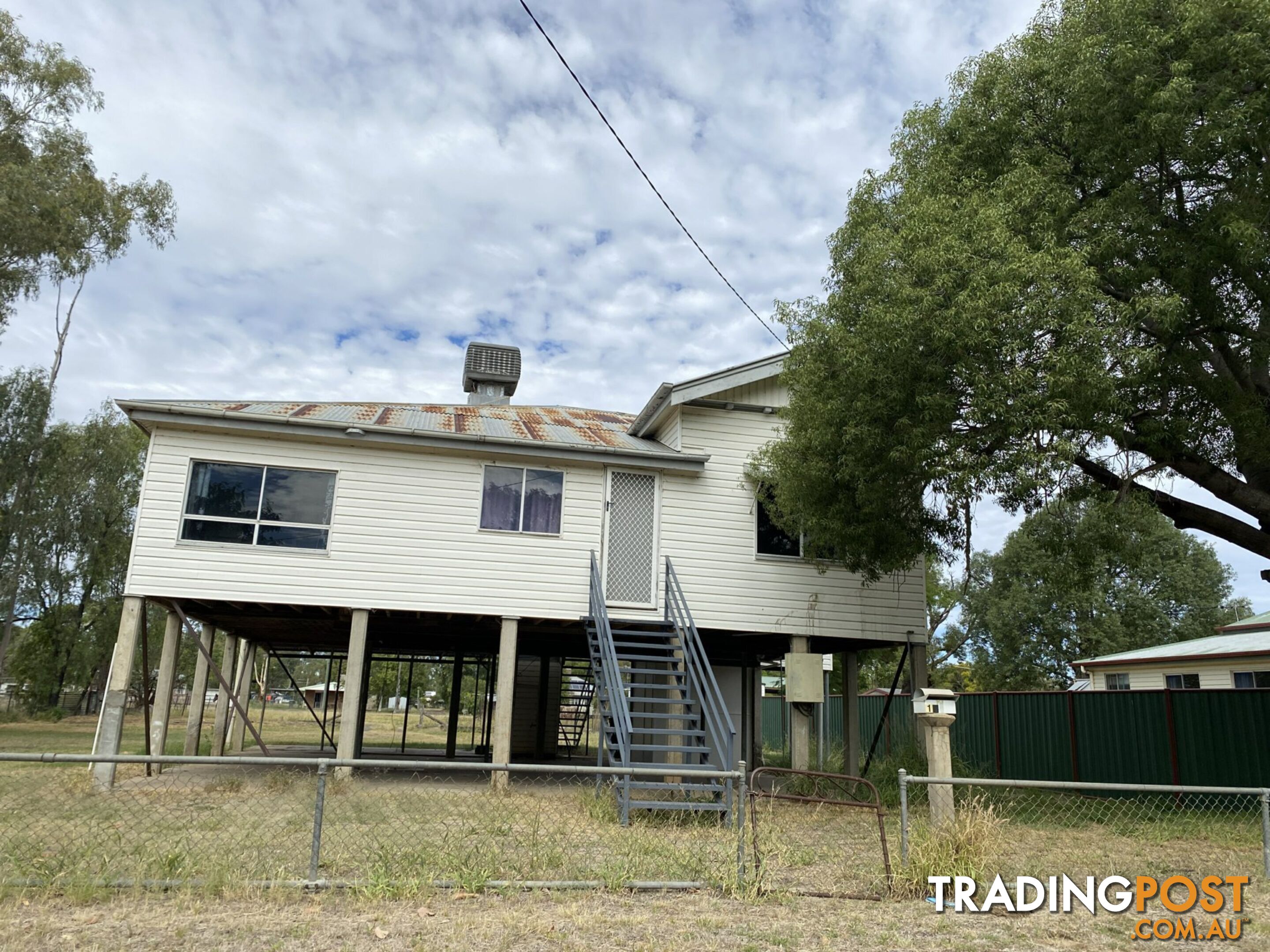 10 Liverpool Street MITCHELL QLD 4465