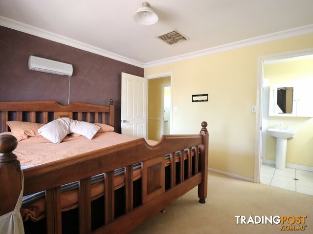 17 Rosedale Close ROMA QLD 4455