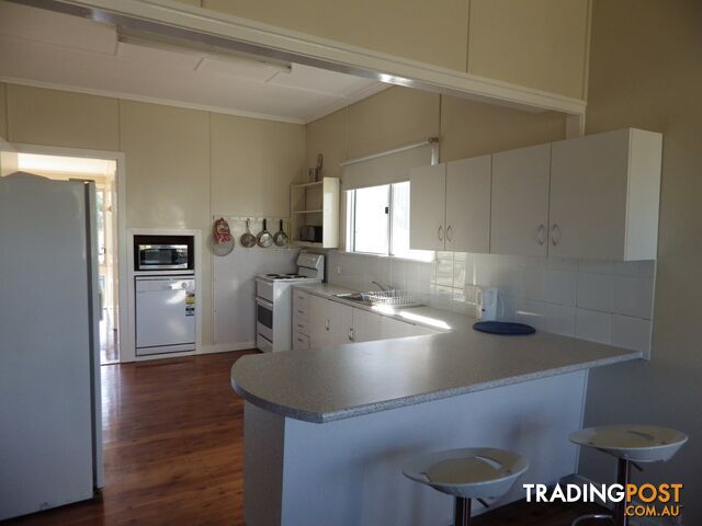 55 Raglan Street ROMA QLD 4455