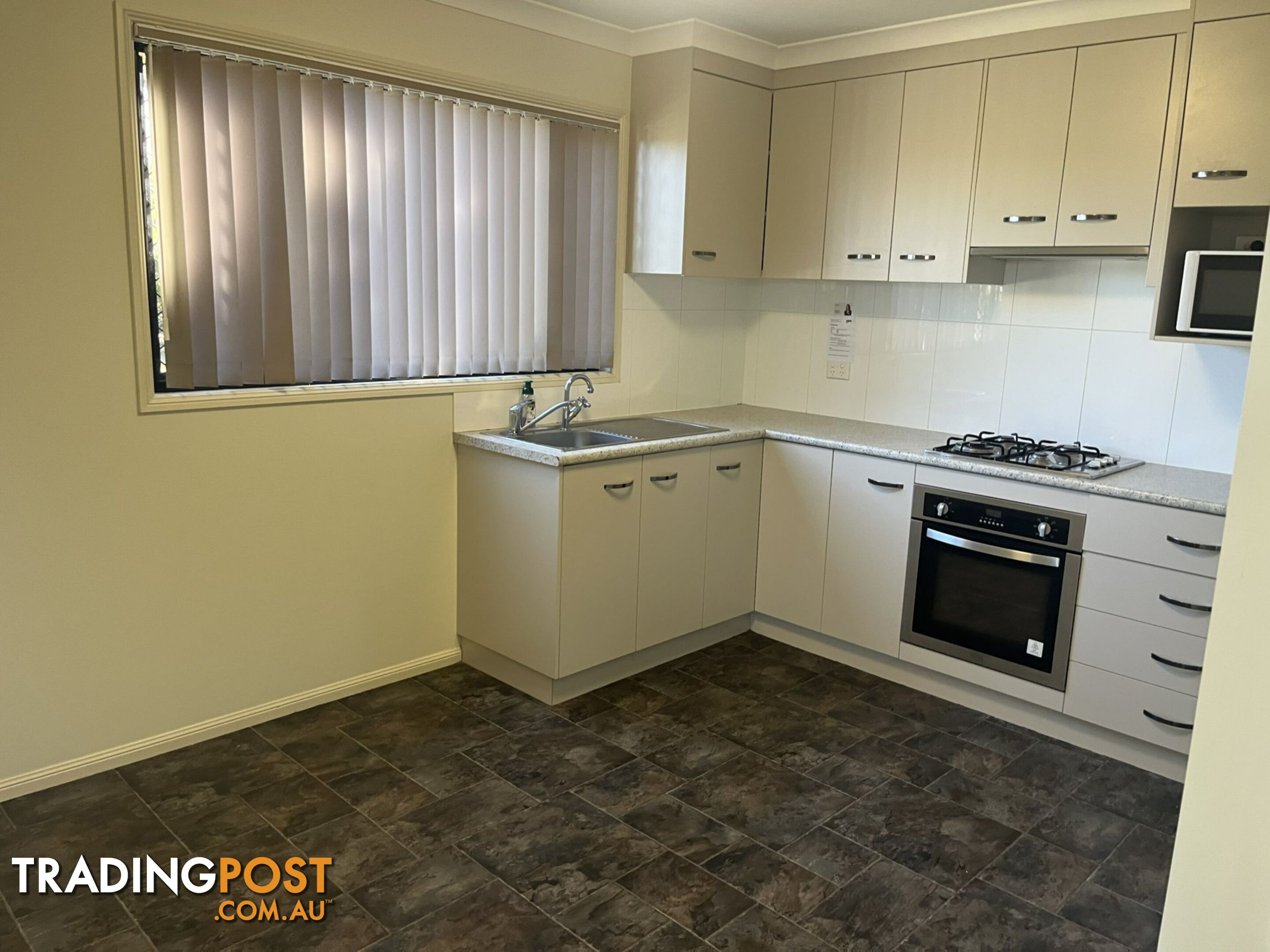 1/30 Wright Street ROMA QLD 4455