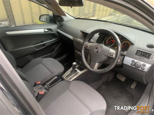 2006 HOLDEN ASTRA CDX AHMY06 5D HATCHBACK