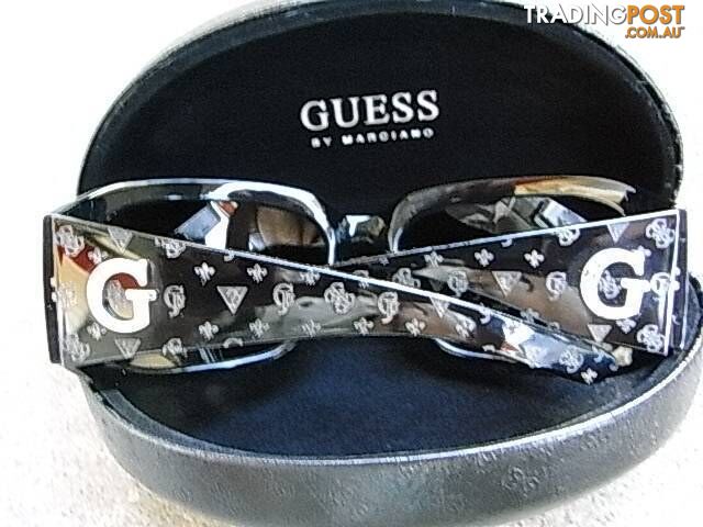 NEW *GUESS BY MARCIANO MADE IN ITALY BRAND NEW NEVER USED