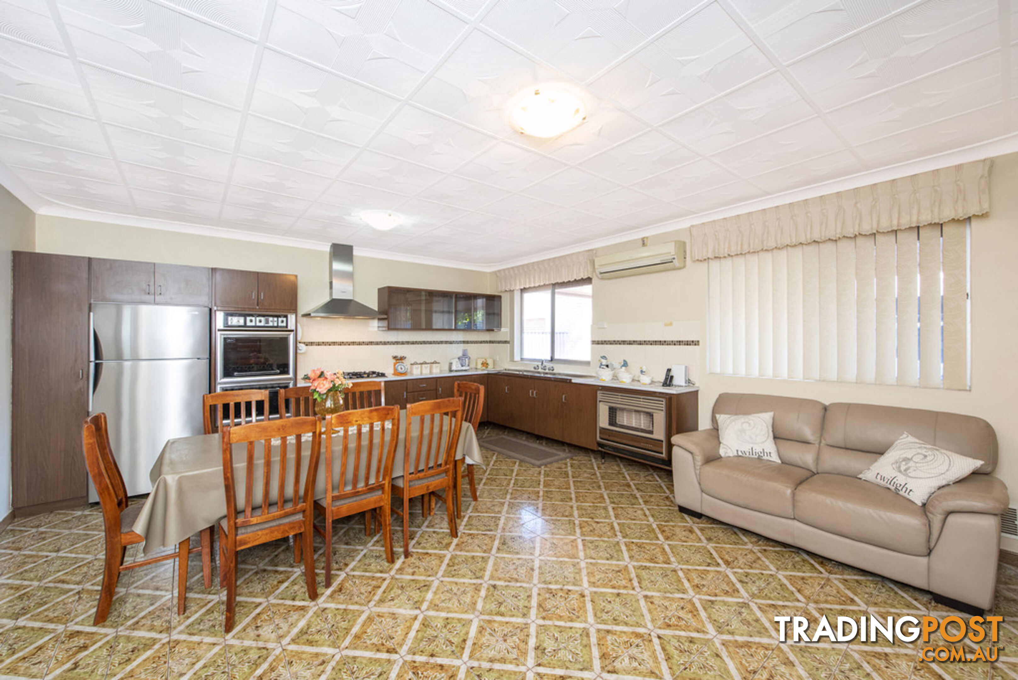 35 York Street BEACONSFIELD WA 6162