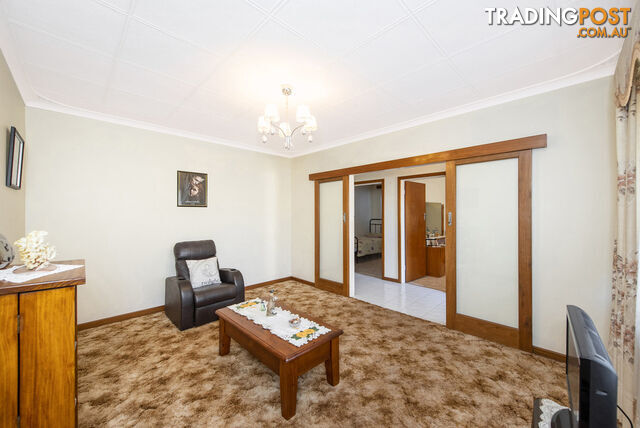 35 York Street BEACONSFIELD WA 6162