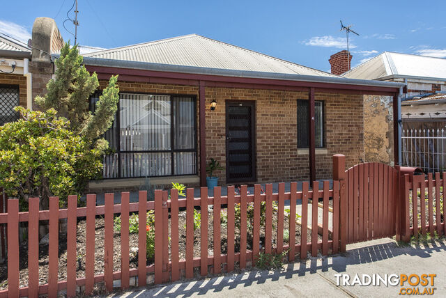 4 Sheedy Street SOUTH FREMANTLE WA 6162