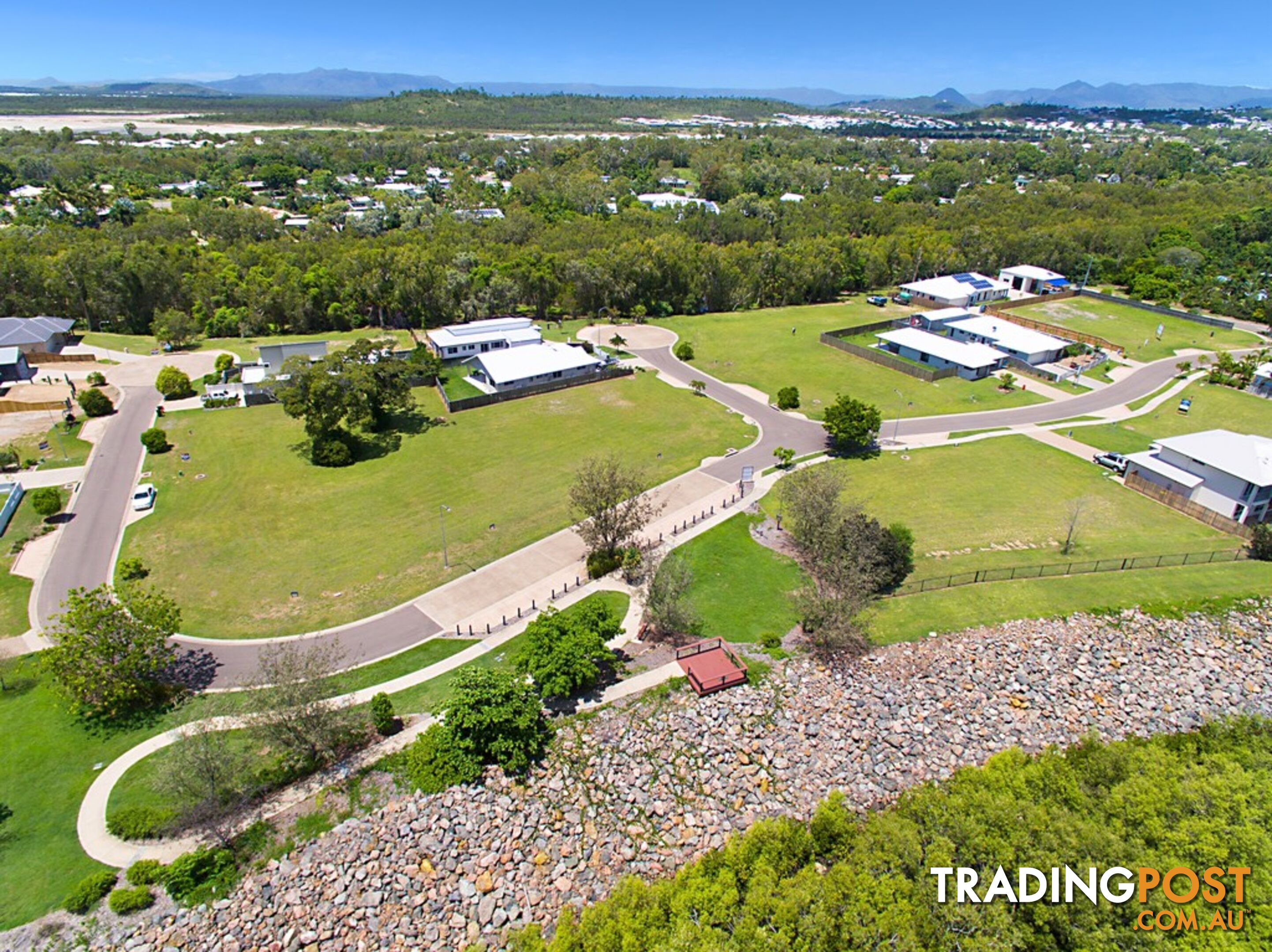 23 Dune Parade BUSHLAND BEACH QLD 4818