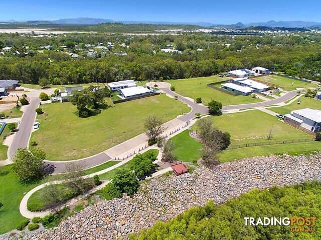 3 Dune Parade BUSHLAND BEACH QLD 4818