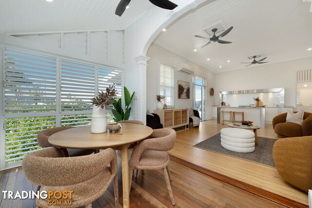 100A Tully Street SOUTH TOWNSVILLE QLD 4810 - photo 2 of 25