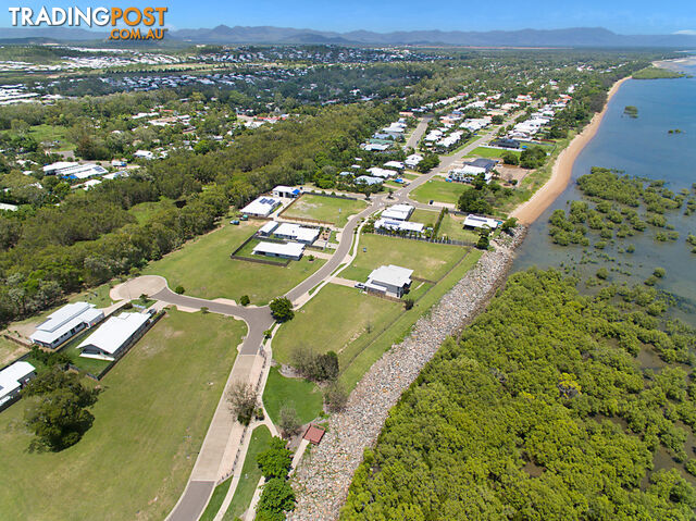 19-21 Dune Parade BUSHLAND BEACH QLD 4818