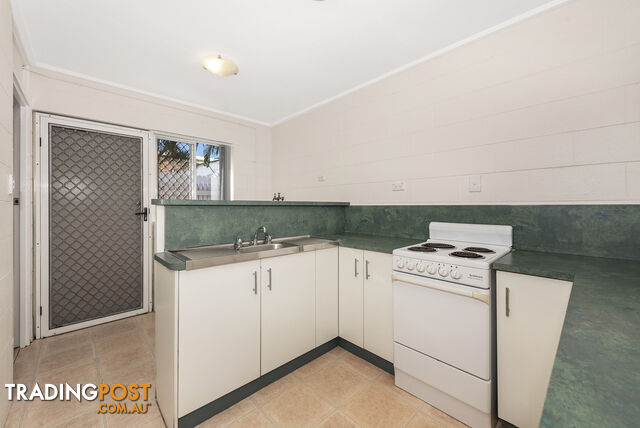 2/13 Cowley Street WEST END QLD 4810