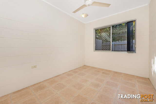 2/13 Cowley Street WEST END QLD 4810