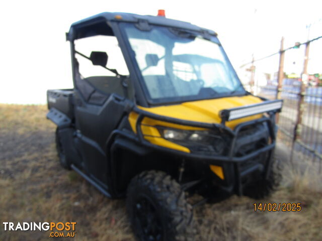 CANAM Defender HD8 XU