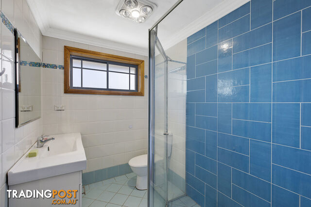 1 Yumbool Close FORRESTERS BEACH NSW 2260