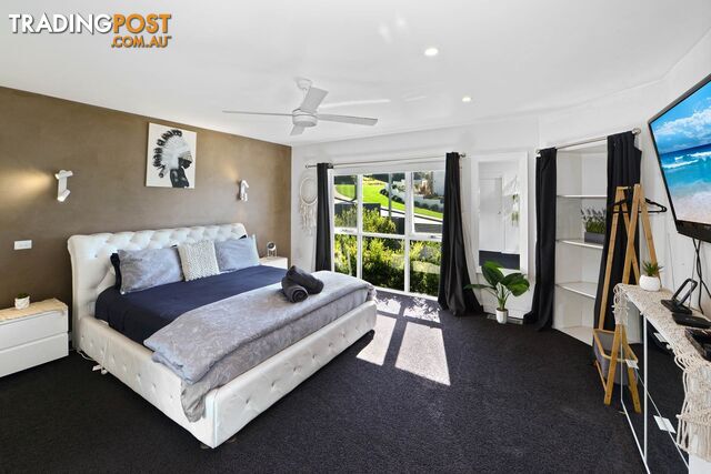 12 Dover Road WAMBERAL NSW 2260