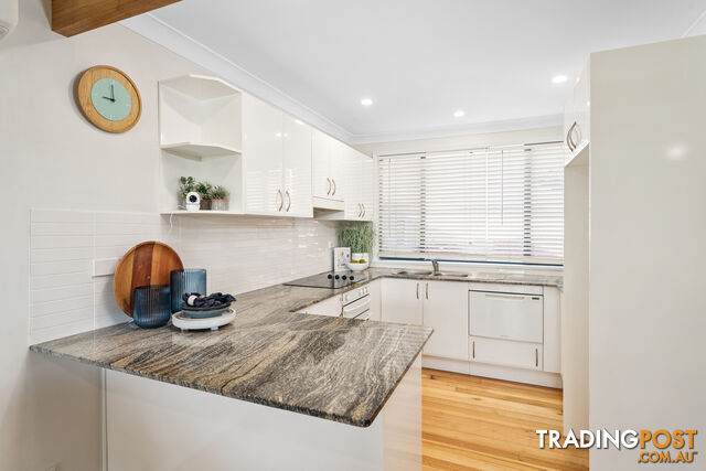 20 Blue Bell Drive WAMBERAL NSW 2260 - photo 5 of 15
