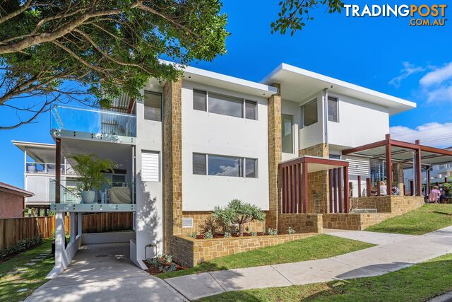 2/127 Ocean View Drive WAMBERAL NSW 2260