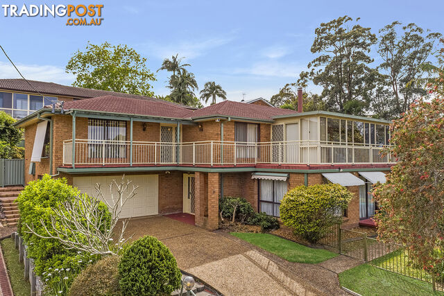 5 Angophora Close WAMBERAL NSW 2260