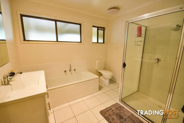 10 Acrux Drive NEWLANDS ARM VIC 3875