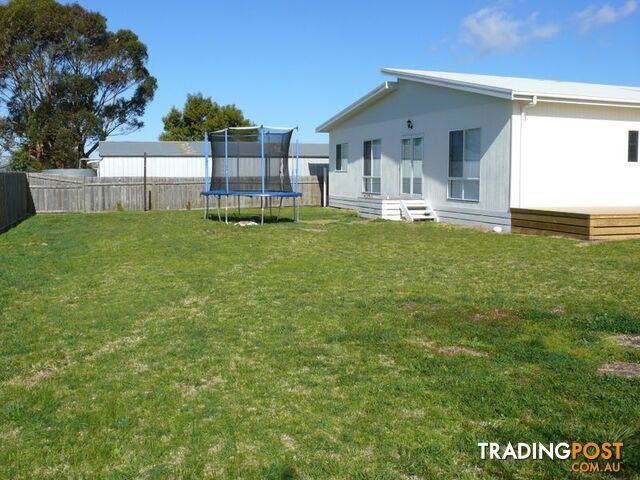 5 Outlook Avenue NEWLANDS ARM VIC 3875