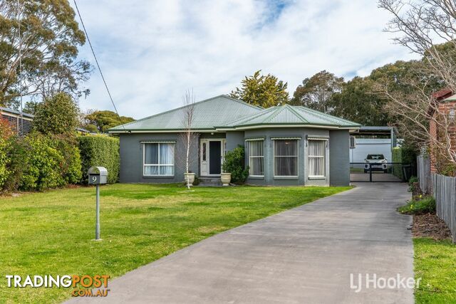 9 Newton Close PAYNESVILLE VIC 3880