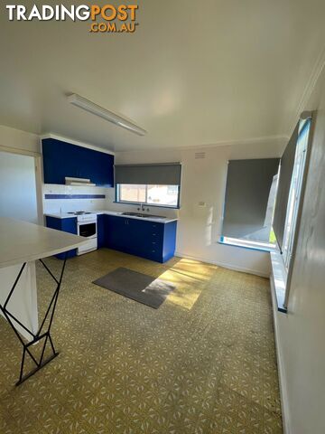 Unit 2/12 Mcmillan Grove PAYNESVILLE VIC 3880