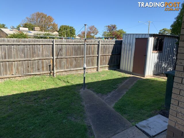 Unit 2/2 Canal Road PAYNESVILLE VIC 3880