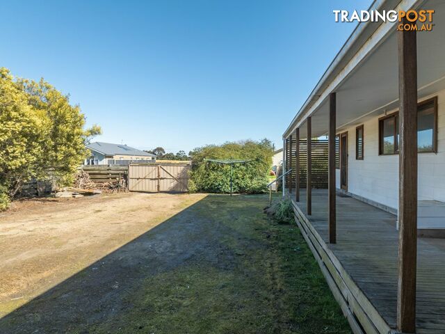 15 Dawsons Cove Drive NEWLANDS ARM VIC 3875