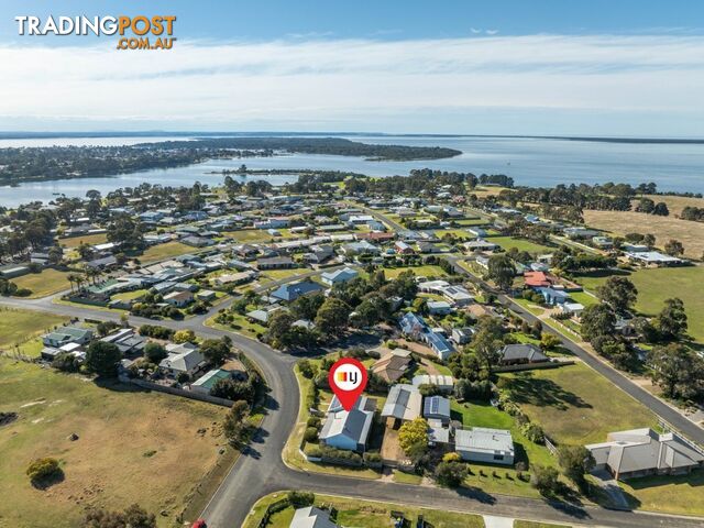 15 Dawsons Cove Drive NEWLANDS ARM VIC 3875