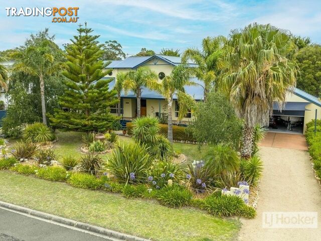 3 Lake Valley Way NEWLANDS ARM VIC 3875