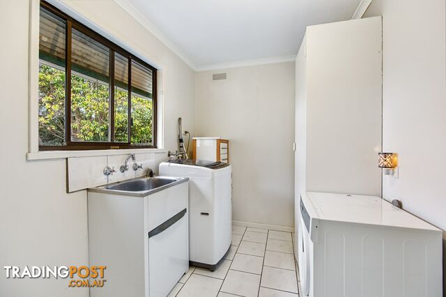 27 Bay Road EAGLE POINT VIC 3878