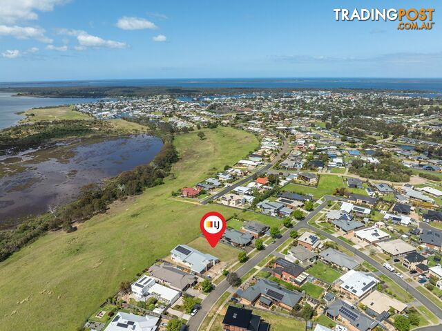 16 Eagle Bay Terrace PAYNESVILLE VIC 3880 - photo 5 of 6