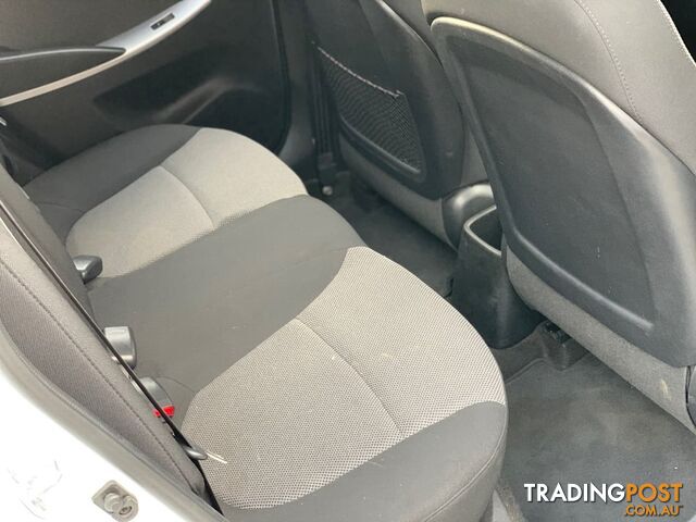 2014 Hyundai Accent Active RB2 Hatchback - photo 2 of 22