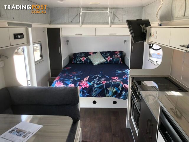 2014  NEW AGE ROCKIN WALLABY RANGE  Ensuite CARAVAN