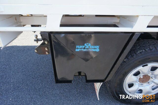2012 Toyota Hilux SR (4x4) KUN26R MY12 Dual Cab Chassis - photo 4 of 15