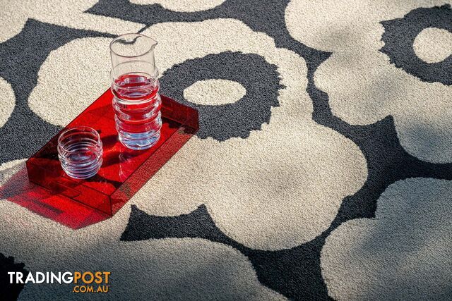 Marimekko Unikko Charcoal White Outdoor 434305 Rug 200X140CM - BC-MKO-434305-200X140 - photo 3 of 9
