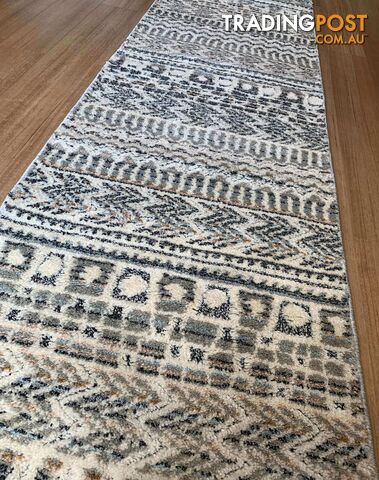 Boho Ivory Beige Hallway Runner 80CM Wide 2.5m - Carvan Ivory Beige 8494