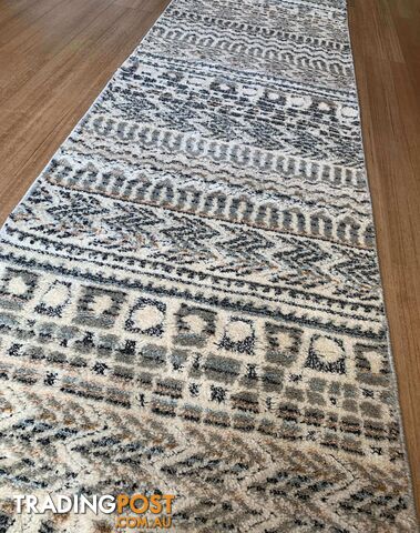 Boho Ivory Beige Hallway Runner 80CM Wide 15M - Carvan Ivory Beige 8494