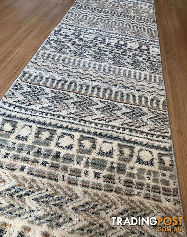 Boho Ivory Beige Hallway Runner 80CM Wide 9.5M - Carvan Ivory Beige 8494