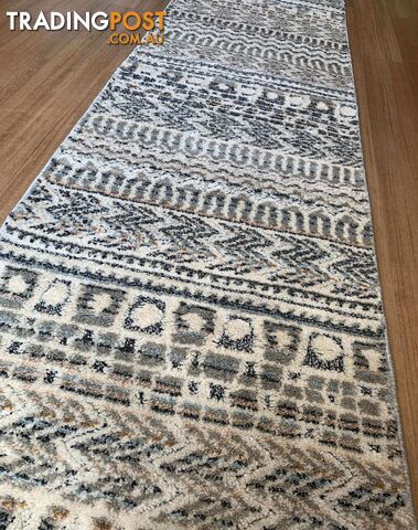 Boho Ivory Beige Hallway Runner 80CM Wide 11.5M - Carvan Ivory Beige 8494