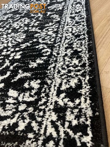 Seville Traditional Hallway Runner 80CM Wide 1M  - Axon-614682-black