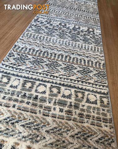 Boho Ivory Beige Hallway Runner 80CM Wide 6M - Carvan Ivory Beige 8494
