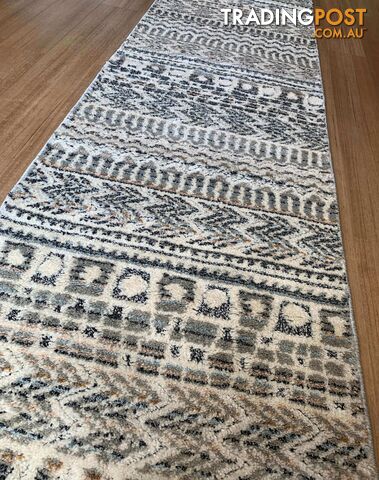 Boho Ivory Beige Hallway Runner 80CM Wide 10M - Carvan Ivory Beige 8494